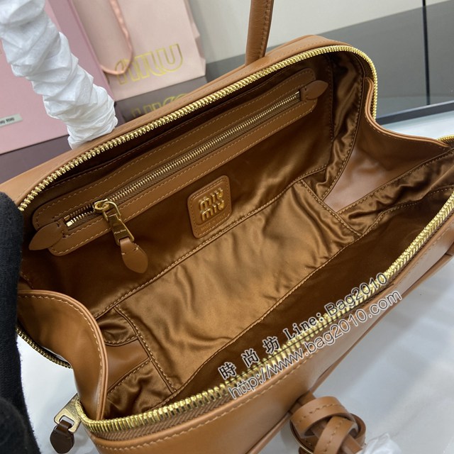 MIU MIU專櫃繆繆最新款Beau手袋原廠皮手提肩背包 jh2746型號：5BB173